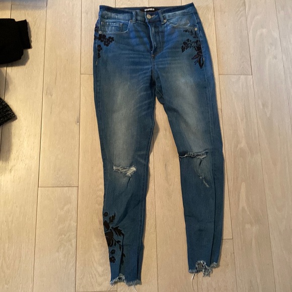 Express jeans size 6.